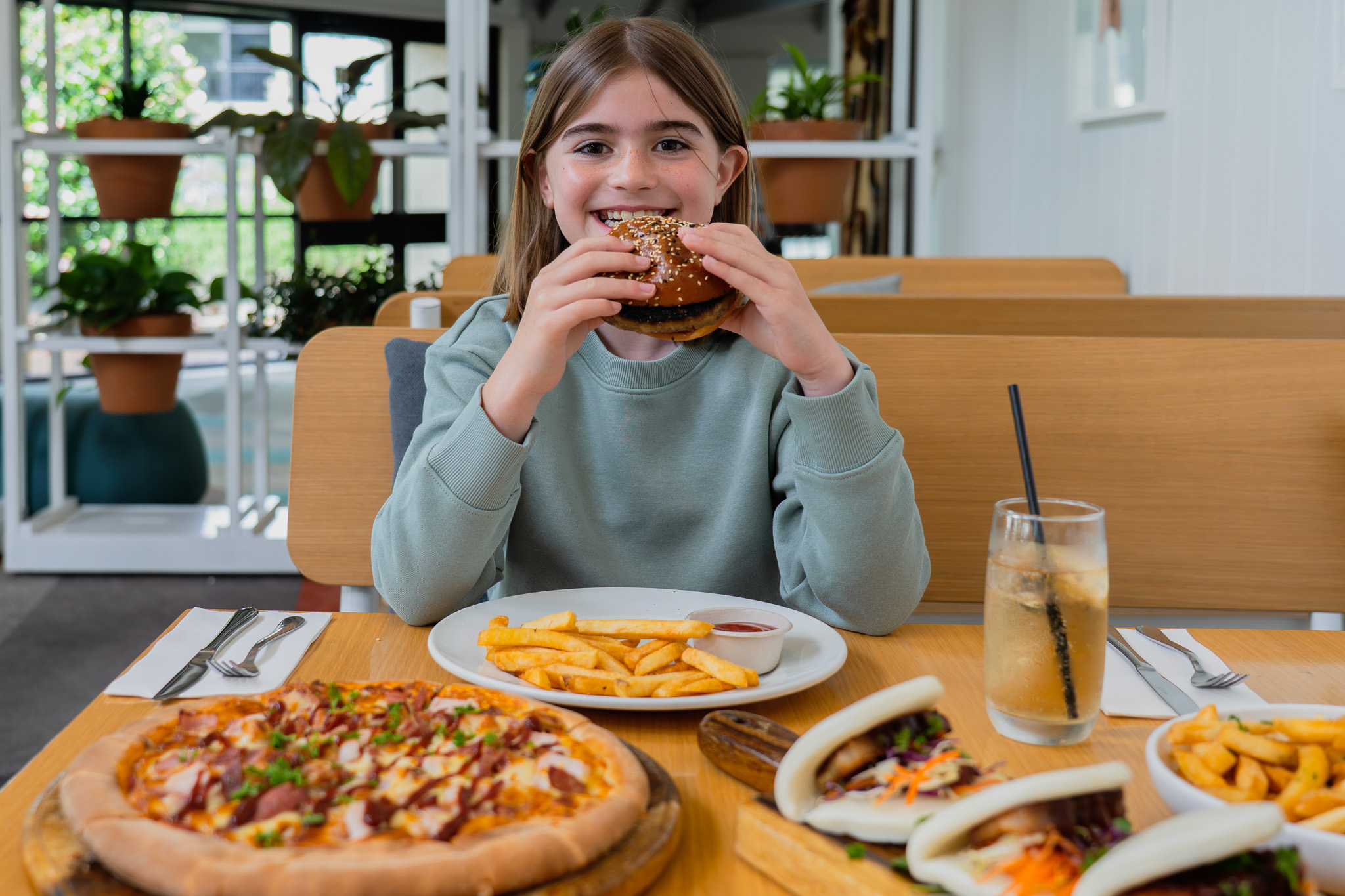 Kids Stay & Eat Free