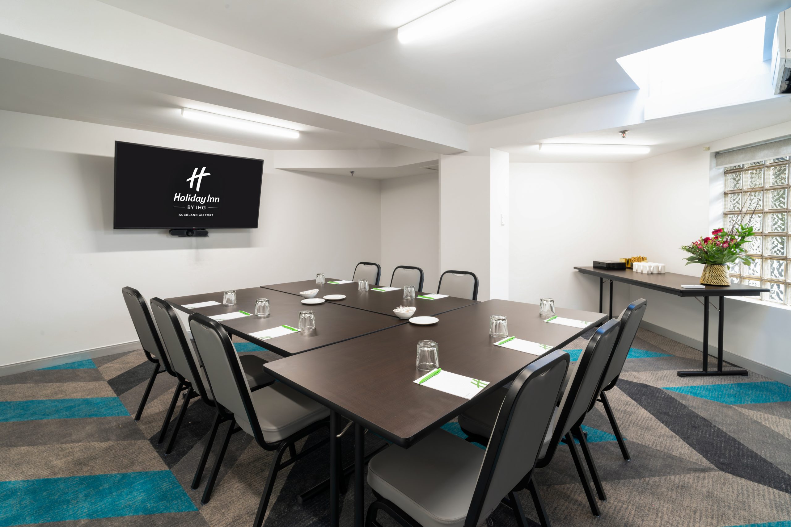 Cockpit Boardroom