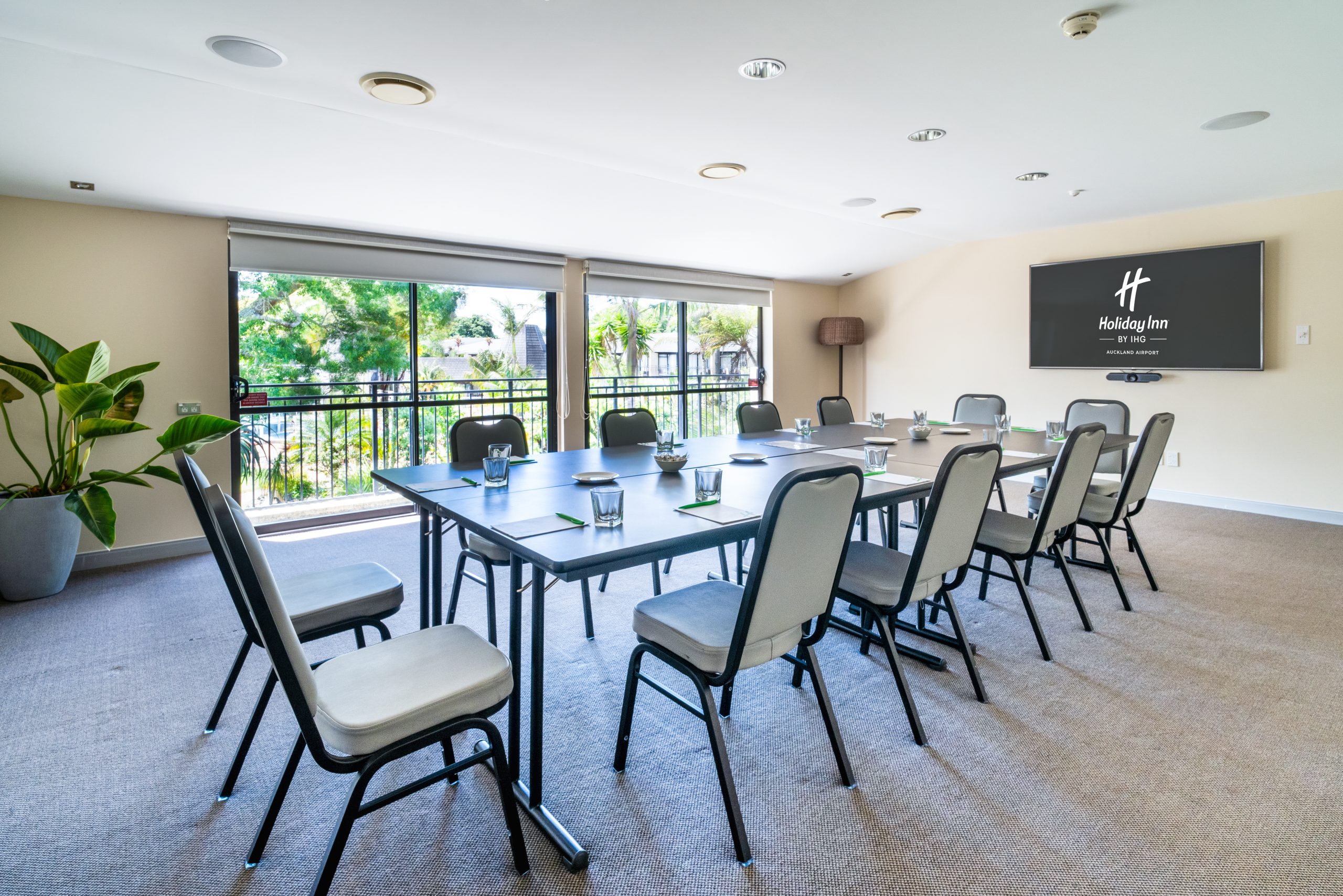 Ambassador Boardroom